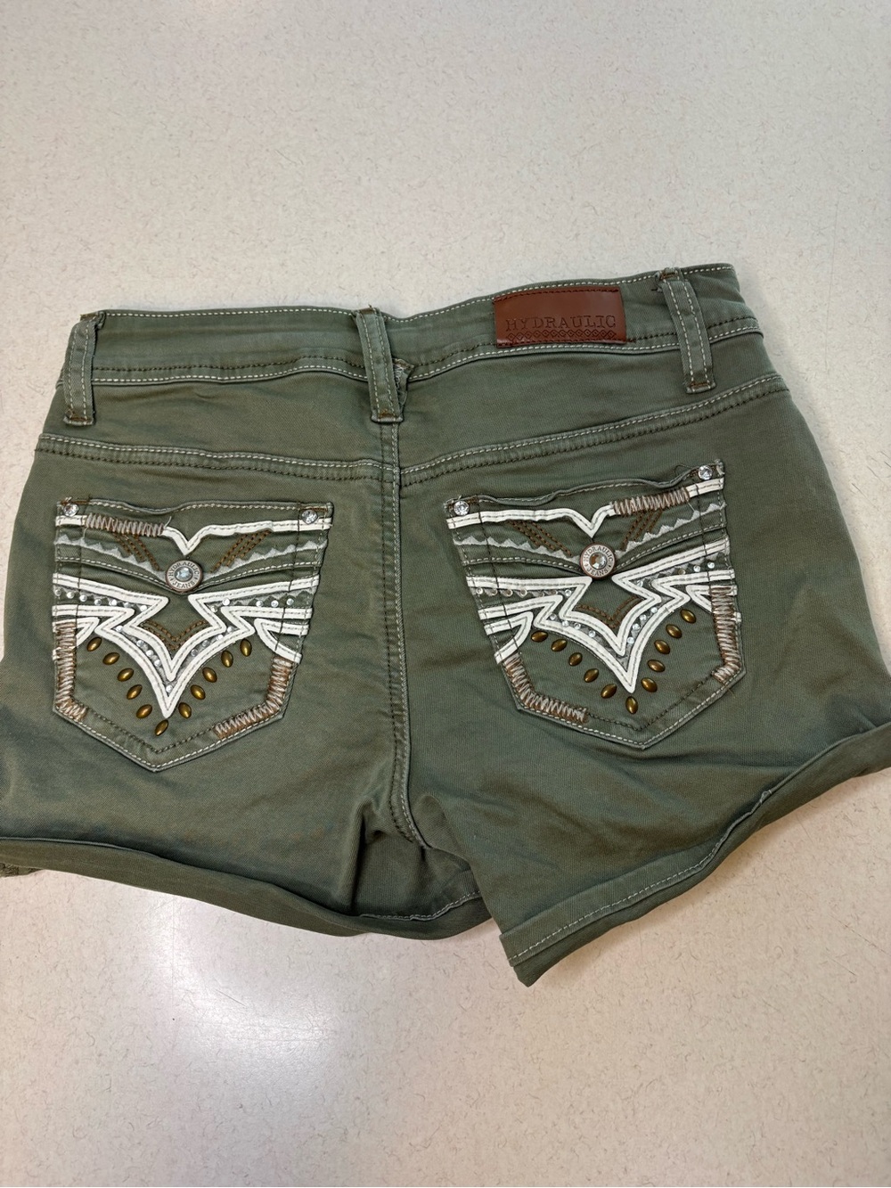 Women’s 2 Pair Hydraulic Brand Denim Shorts Size 3/4 - Picture 5 of 16